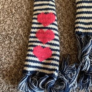 I Love H81 striped scarf with hearts